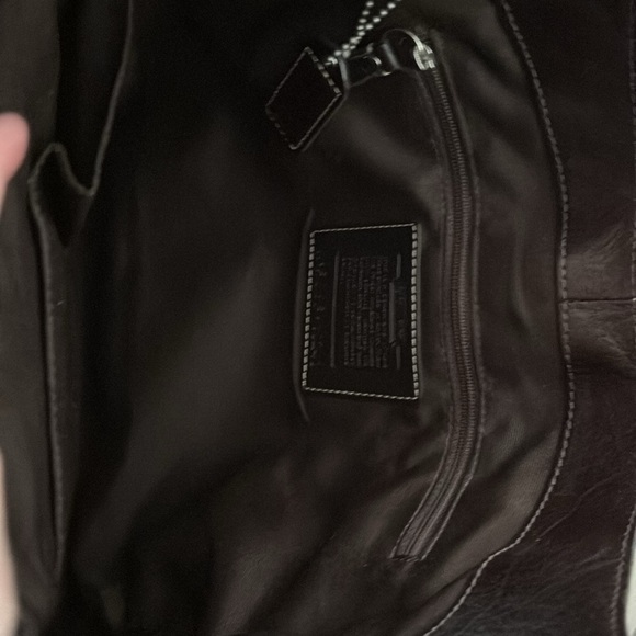 Coach Hamptons Shoulder Bag - Picture 4 of 4